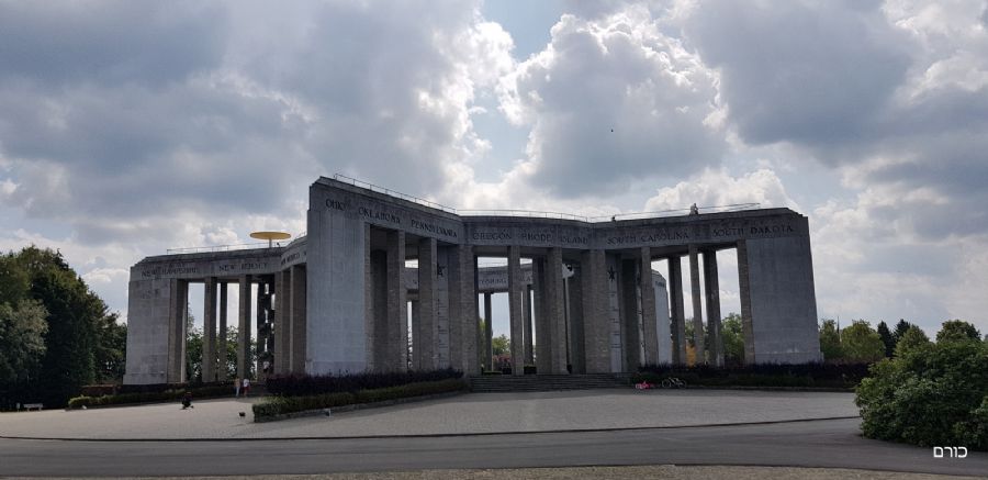 האנדרטה לזכר החללים האמריקאים בקרב על בסטון